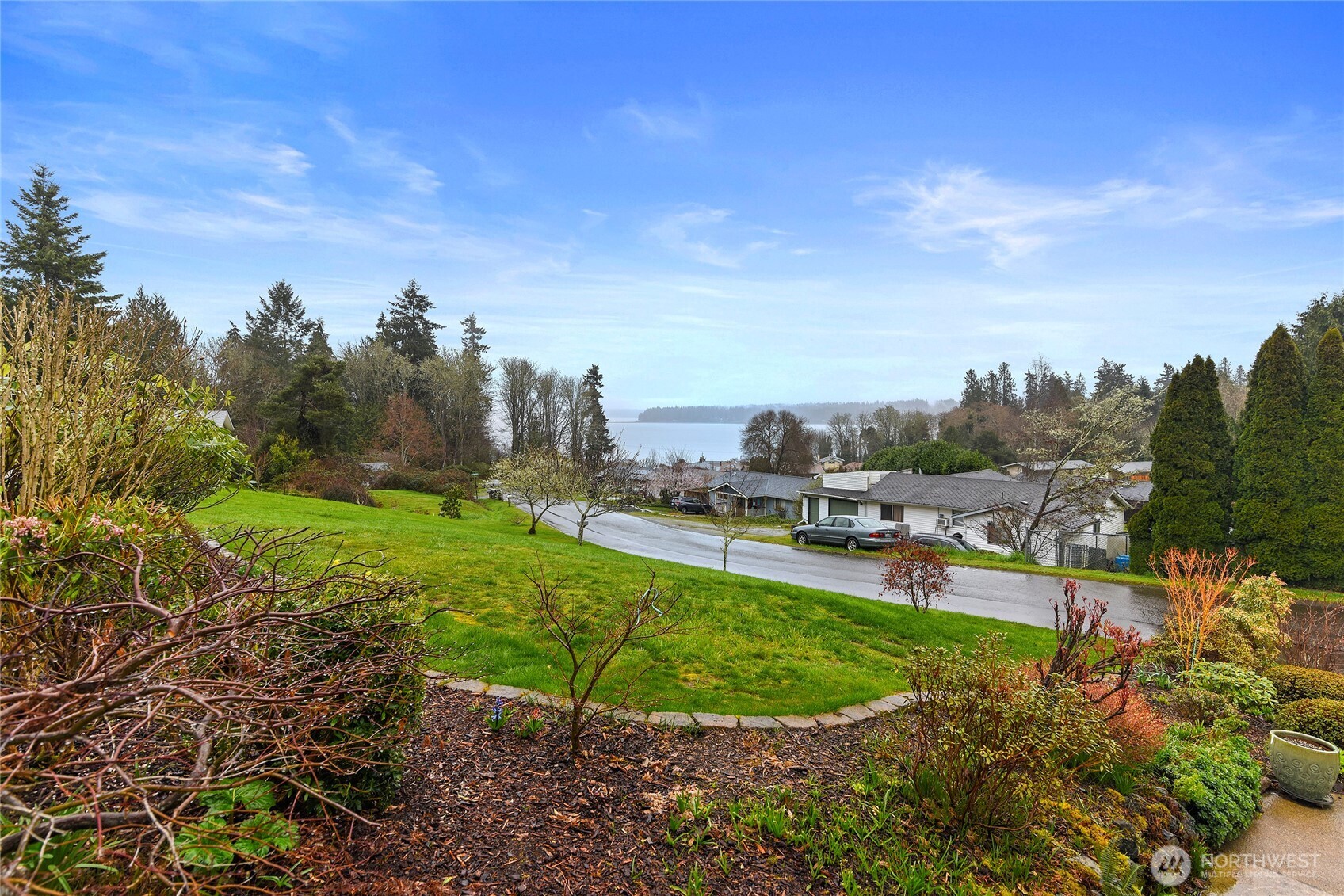 9011 Roanoke Road NE, Bremerton, WA 98311