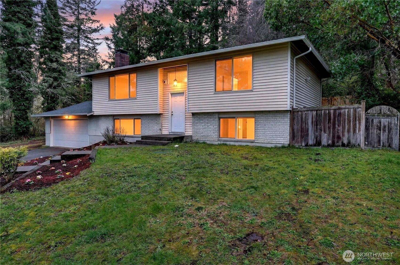 28 Madrona Place , Dupont, WA 98327