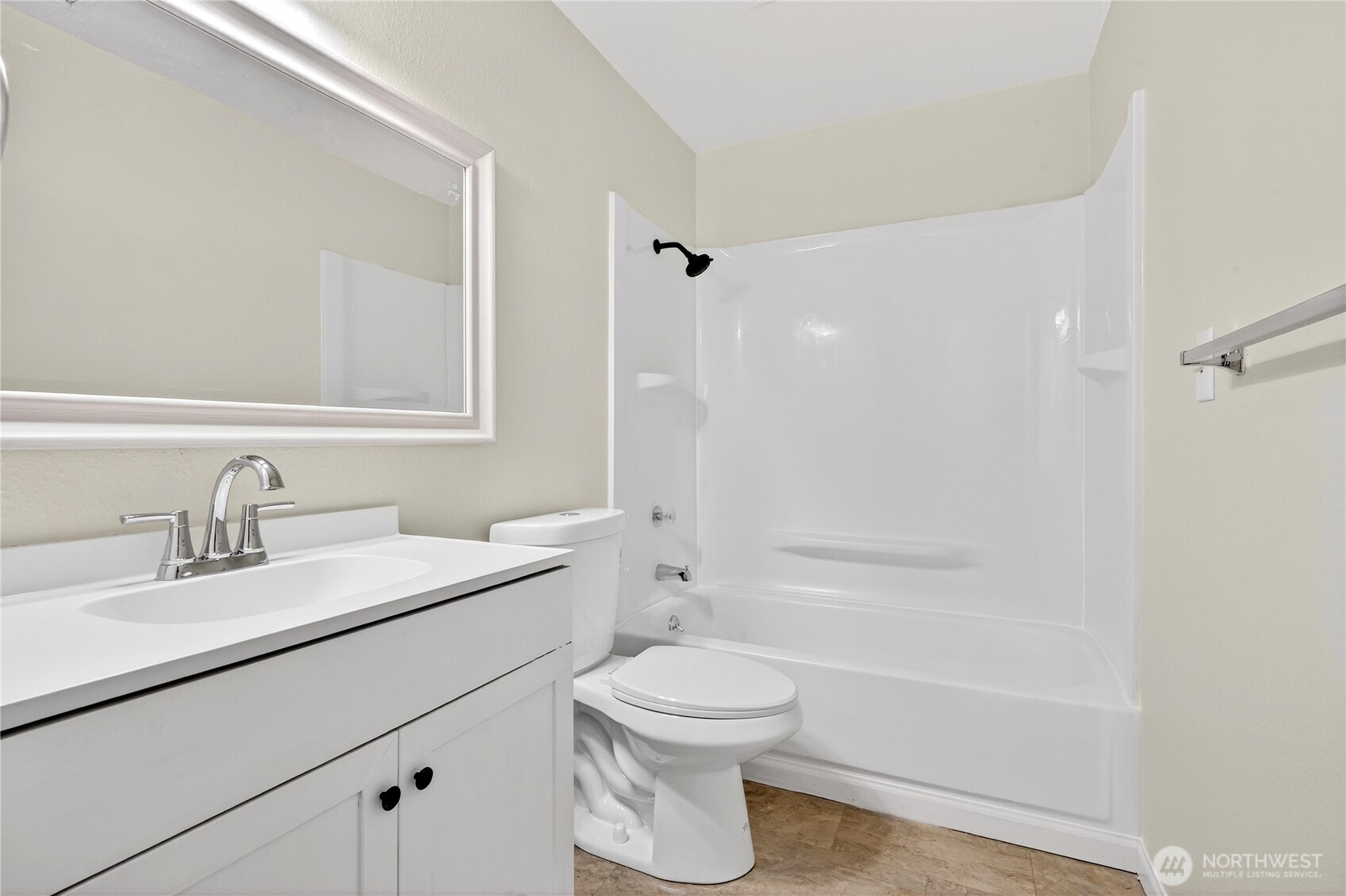 28 Madrona Place , Dupont, WA 98327