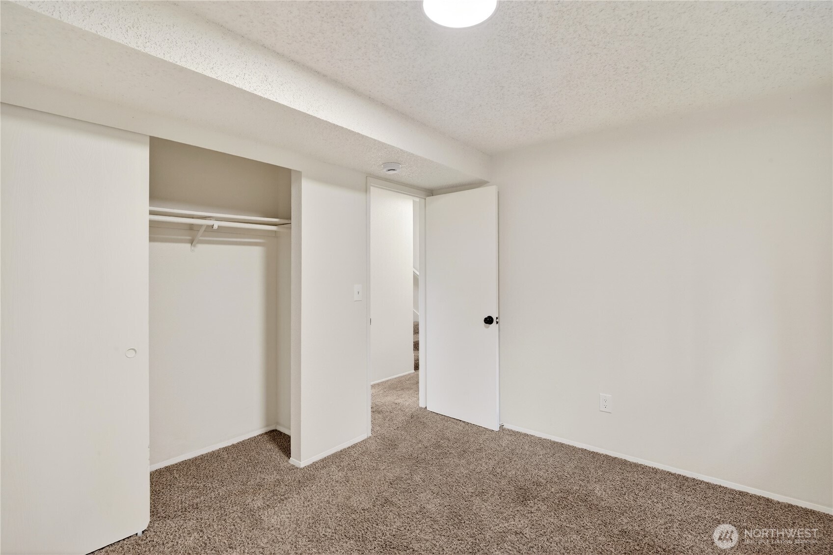 28 Madrona Place , Dupont, WA 98327