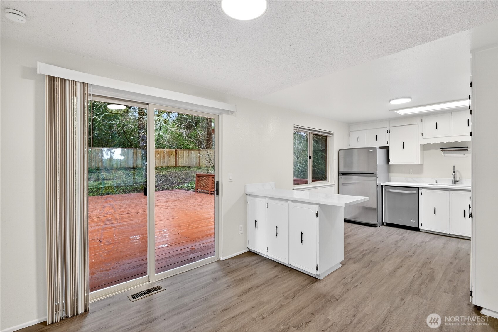 28 Madrona Place , Dupont, WA 98327