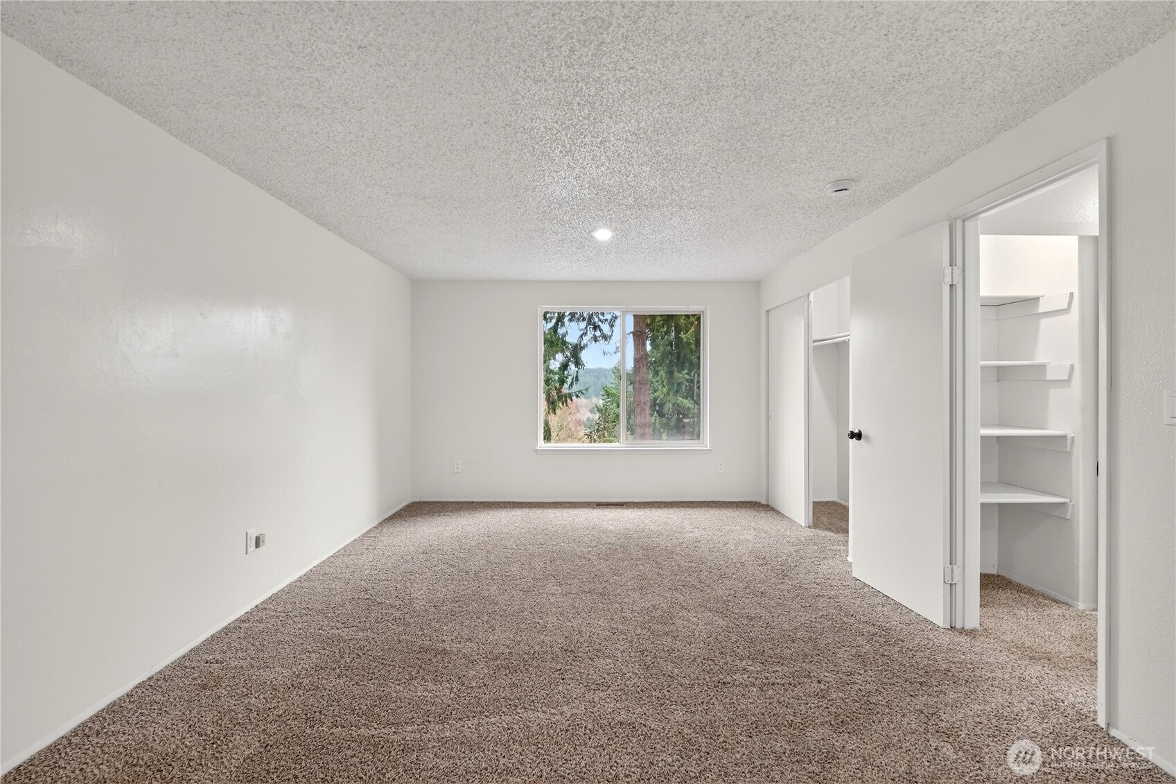 28 Madrona Place , Dupont, WA 98327