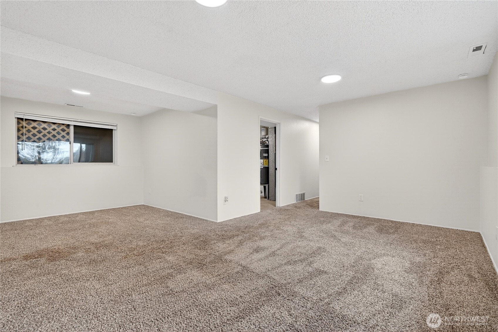 28 Madrona Place , Dupont, WA 98327