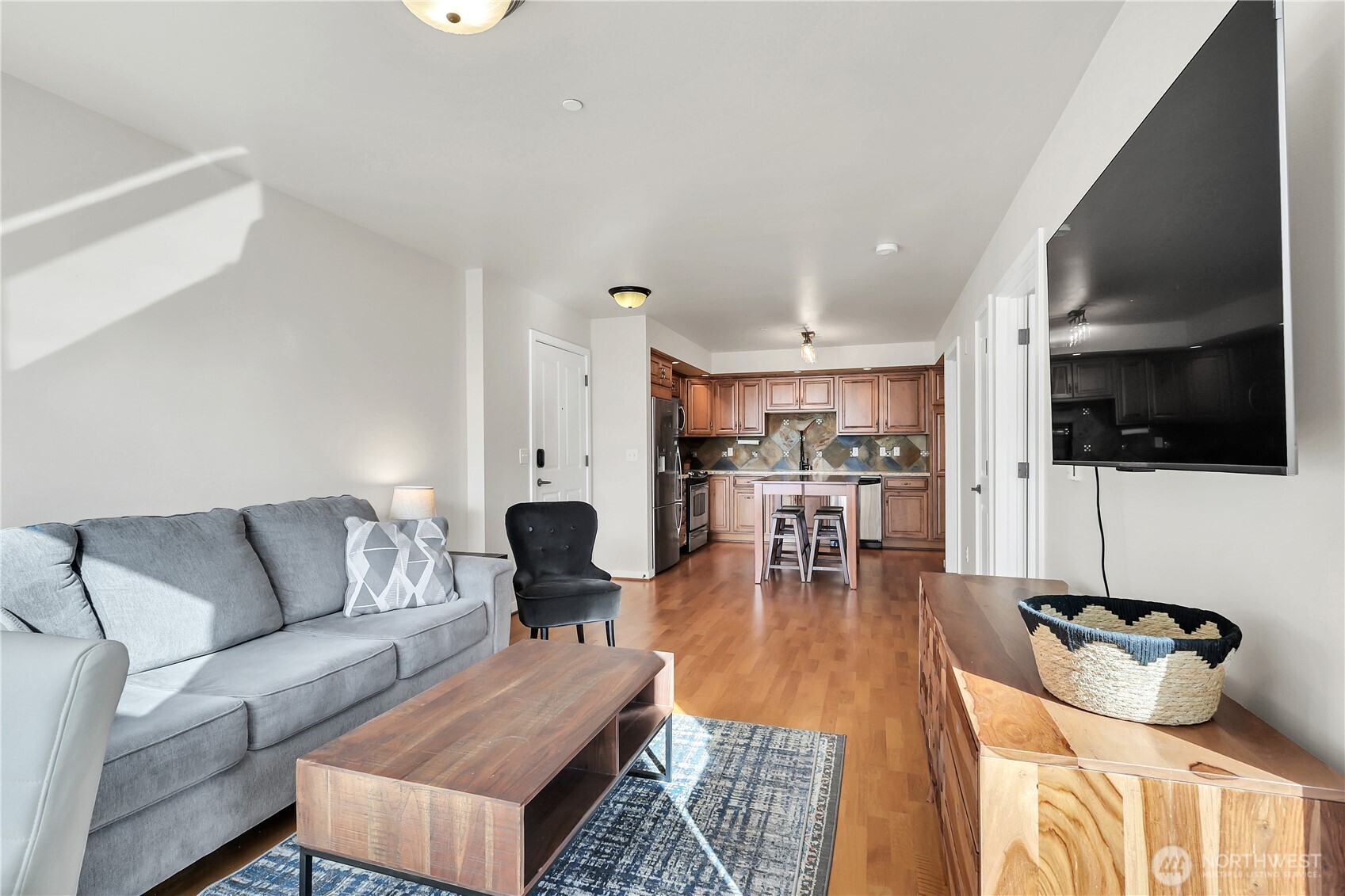 4116 California Avenue SW #304, Seattle, WA 98116