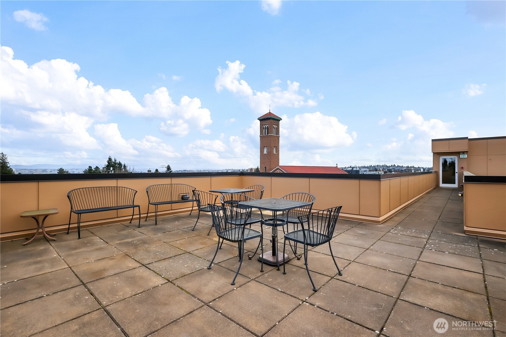 4116 California Avenue SW #304, Seattle, WA 98116