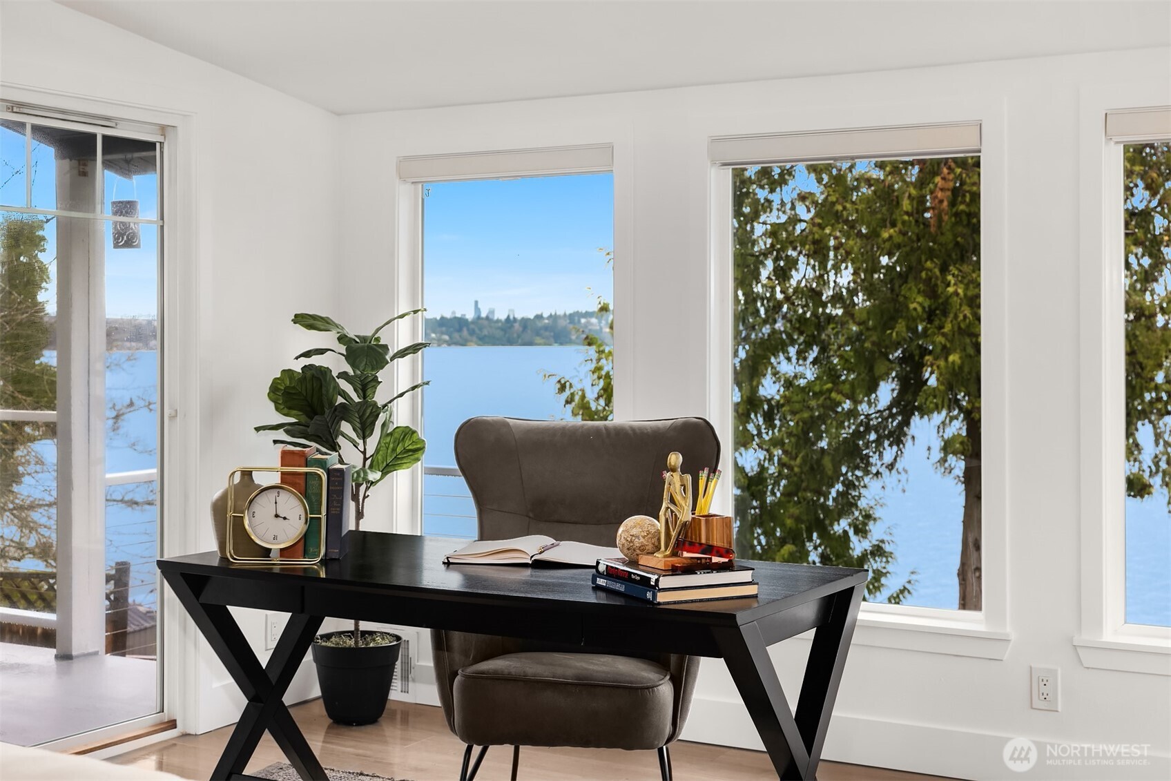 10220 Rainier Avenue S, Seattle, WA 98178