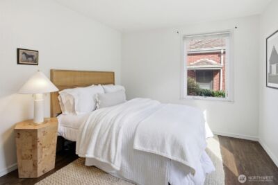 1215 W Armour Street , Seattle, WA 98119-2032 - Photo 13