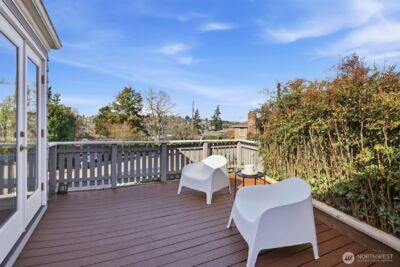 1215 W Armour Street , Seattle, WA 98119-2032 - Photo 8