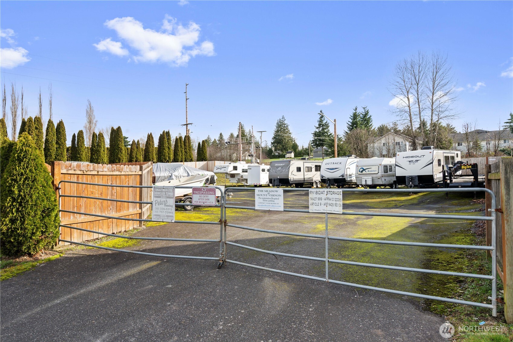 1225 Hemlock Place , Mount Vernon, WA 98273