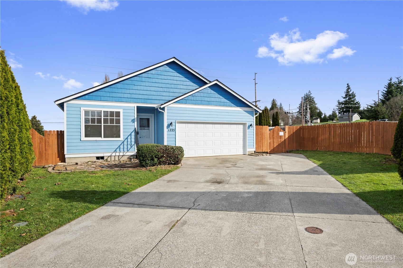 1225 Hemlock Place , Mount Vernon, WA 98273