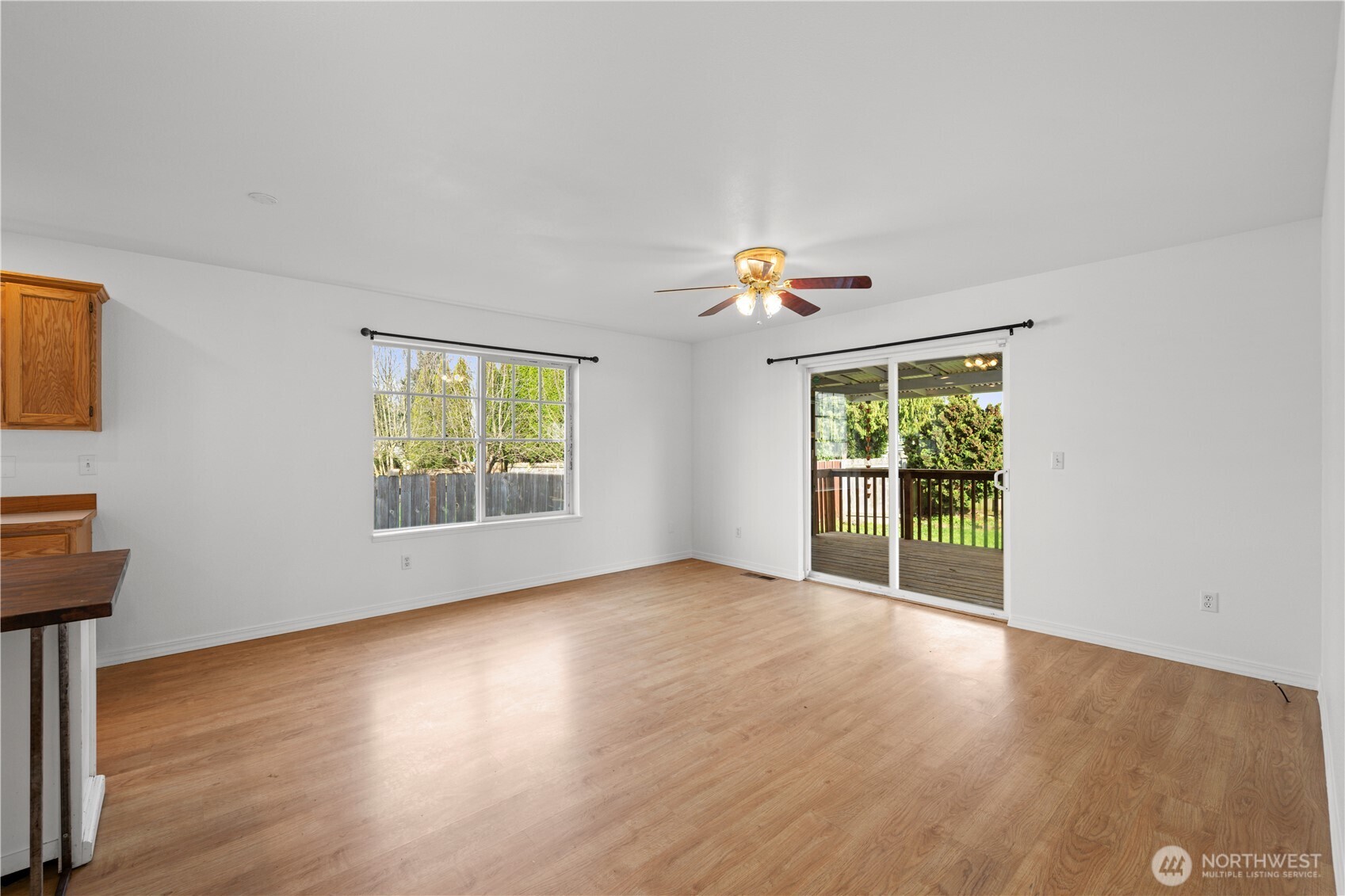 1225 Hemlock Place , Mount Vernon, WA 98273