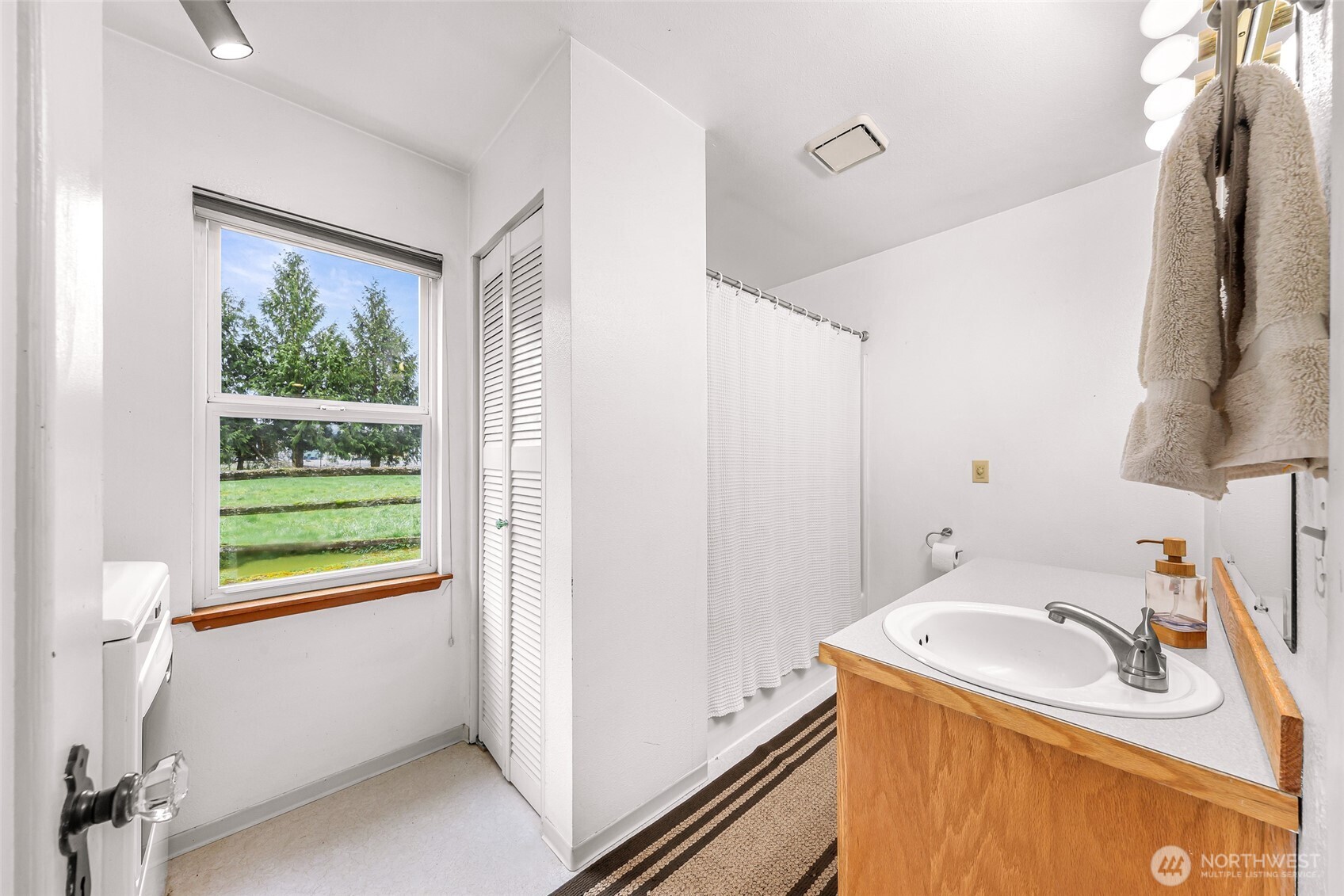 13616 99th Avenue NE, Arlington, WA 98223