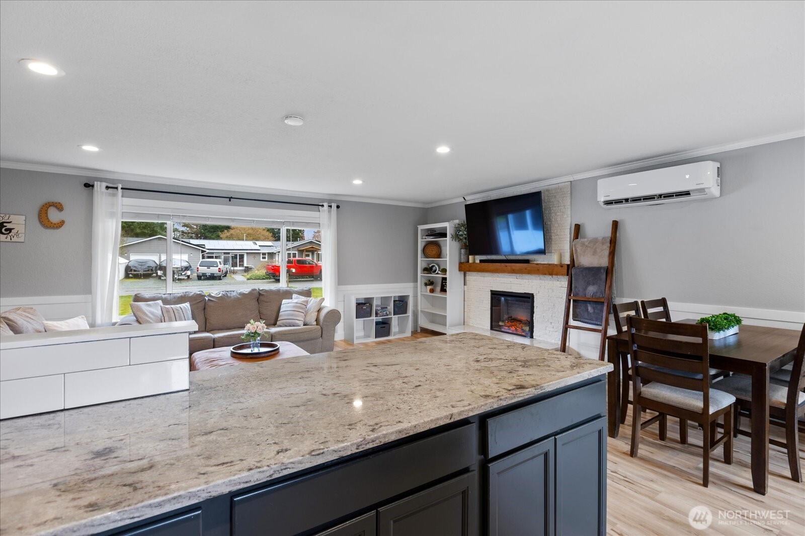 20327 Revilo Drive , Burlington, WA 98233