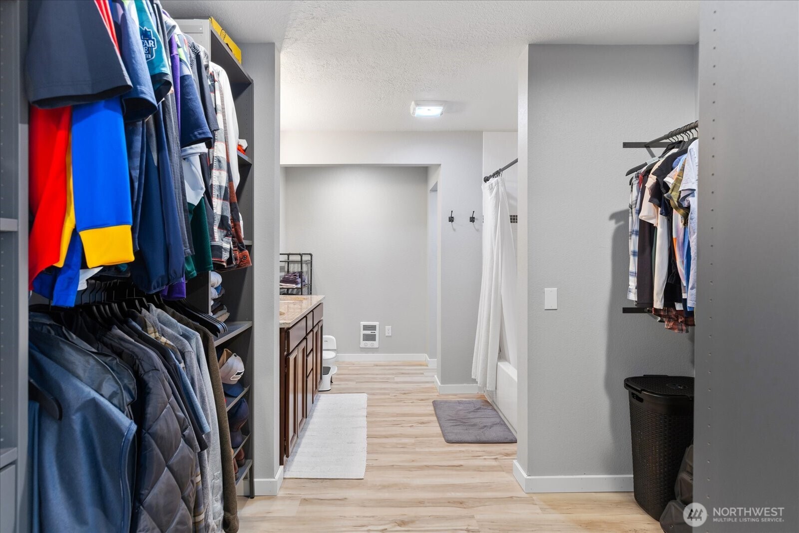 20327 Revilo Drive , Burlington, WA 98233