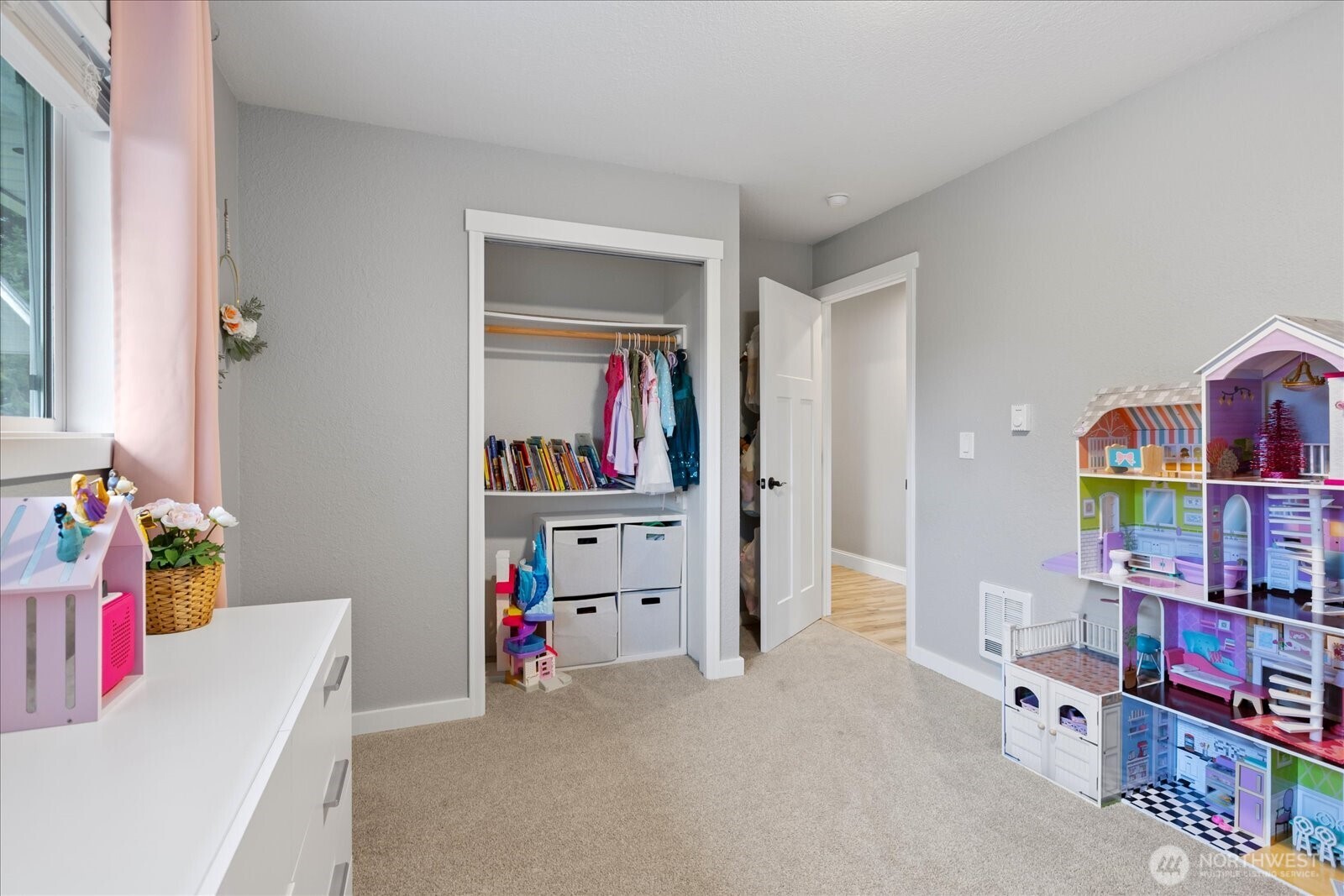 20327 Revilo Drive , Burlington, WA 98233