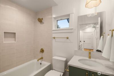 2846 35th Avenue W, Seattle, WA 98199 - Photo 19