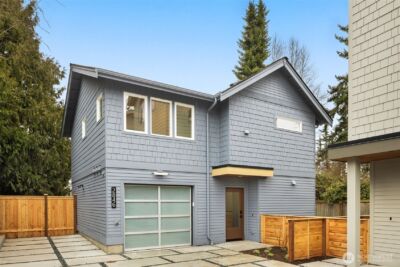 2846 35th Avenue W, Seattle, WA 98199 - Photo 2