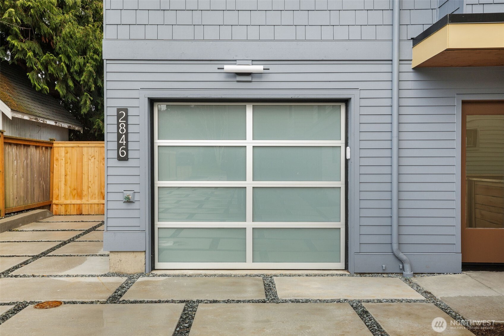 2846 35th Avenue W, Seattle, WA 98199