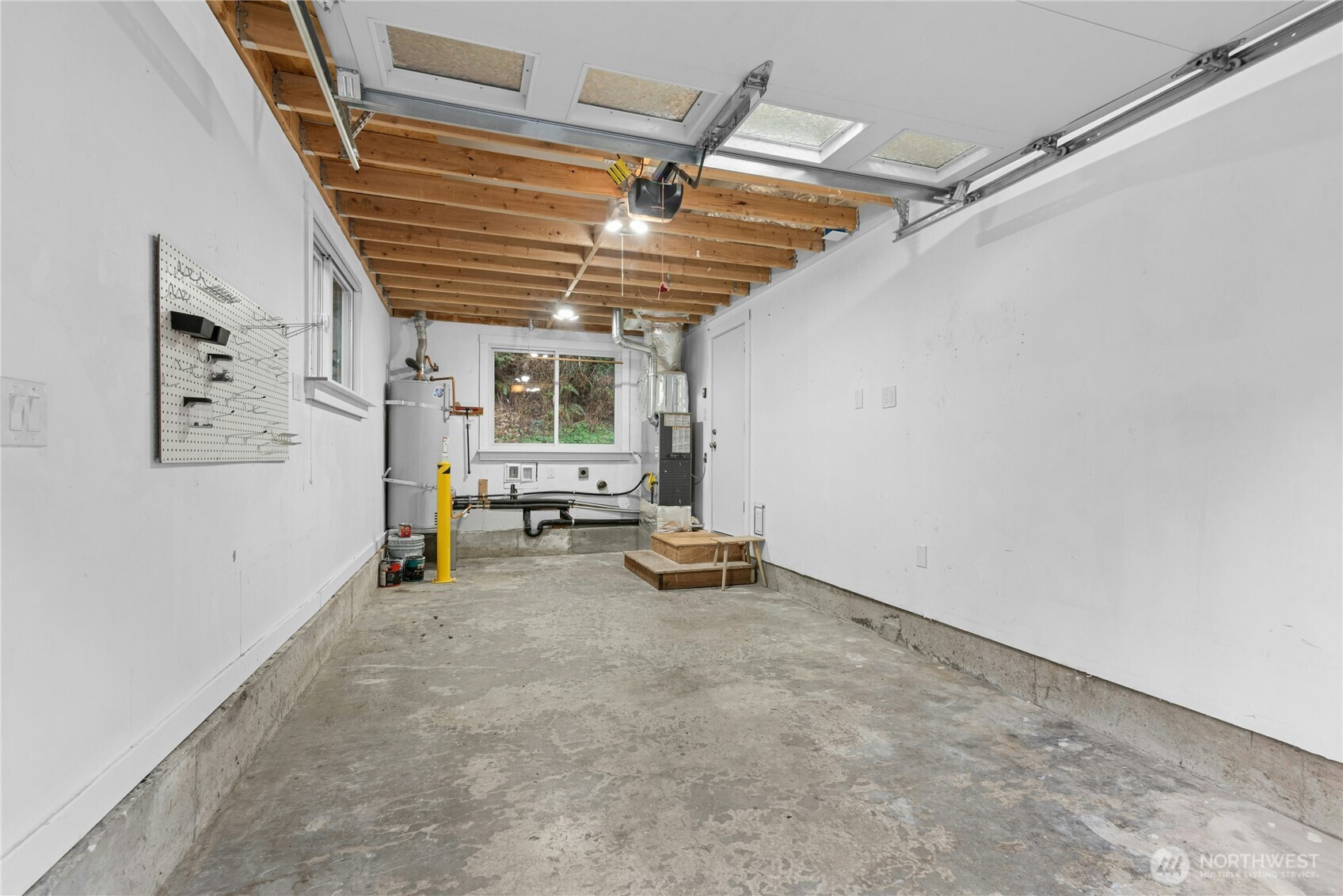 815 NE 200th Street , Shoreline, WA 98155