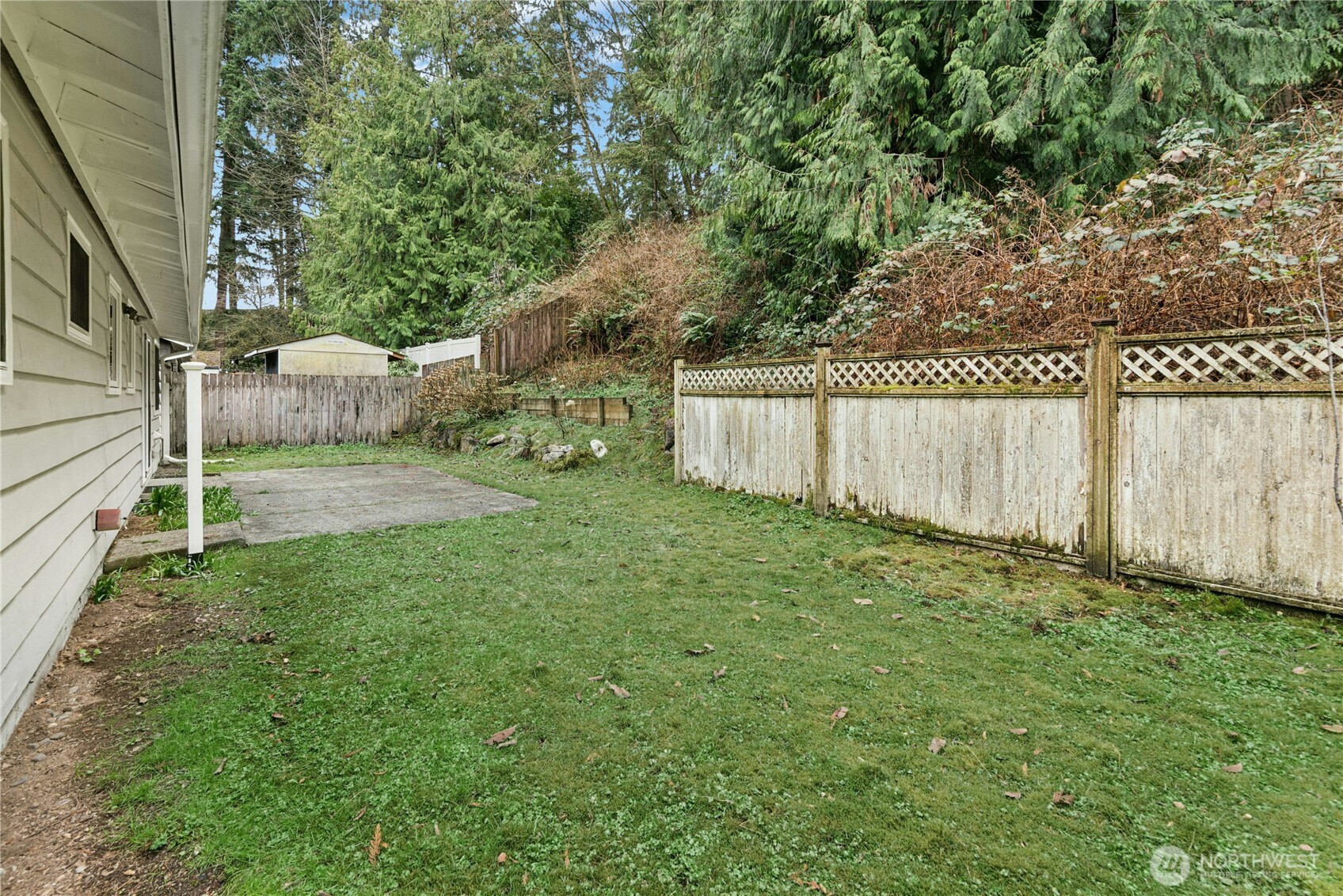 815 NE 200th Street , Shoreline, WA 98155