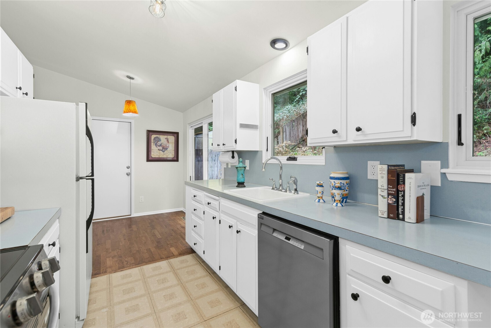 815 NE 200th Street , Shoreline, WA 98155