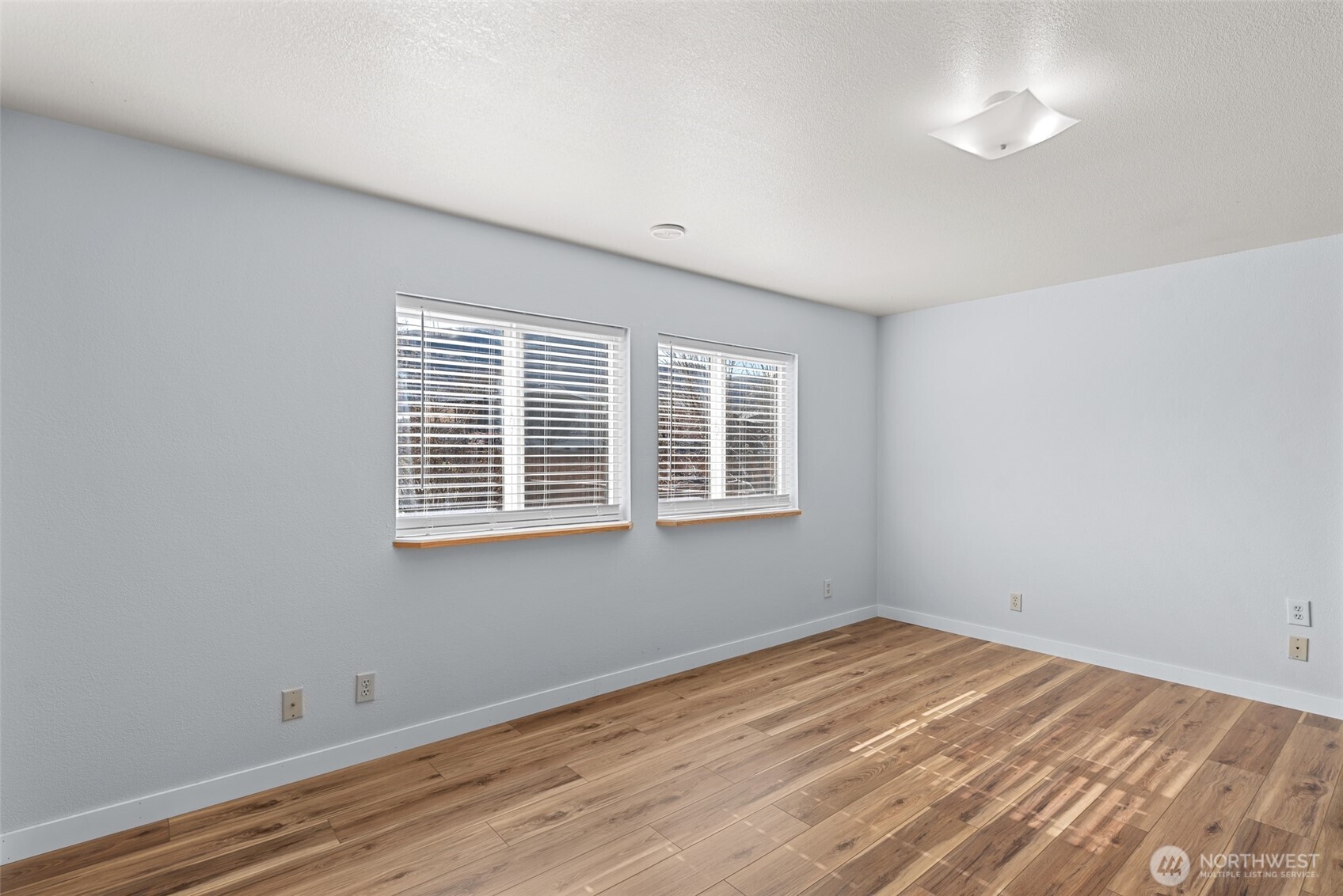 23 Hanna Avenue , Rock Island, WA 98850