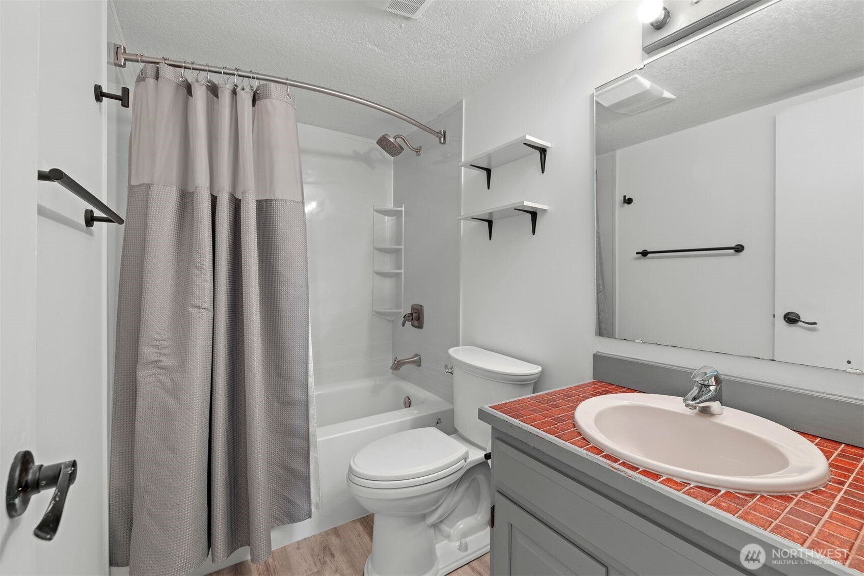 303 13th Avenue E #301, Seattle, WA 98102