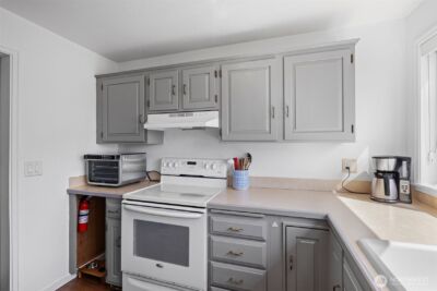 303 13th Avenue E #301, Seattle, WA 98102 - Photo 4