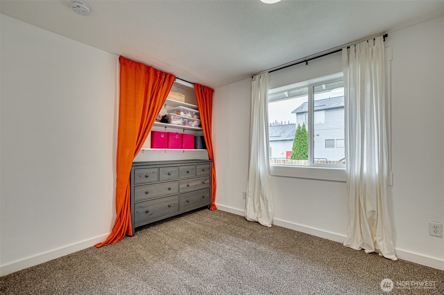 2065 Cimerron Street , Woodland, WA 98674