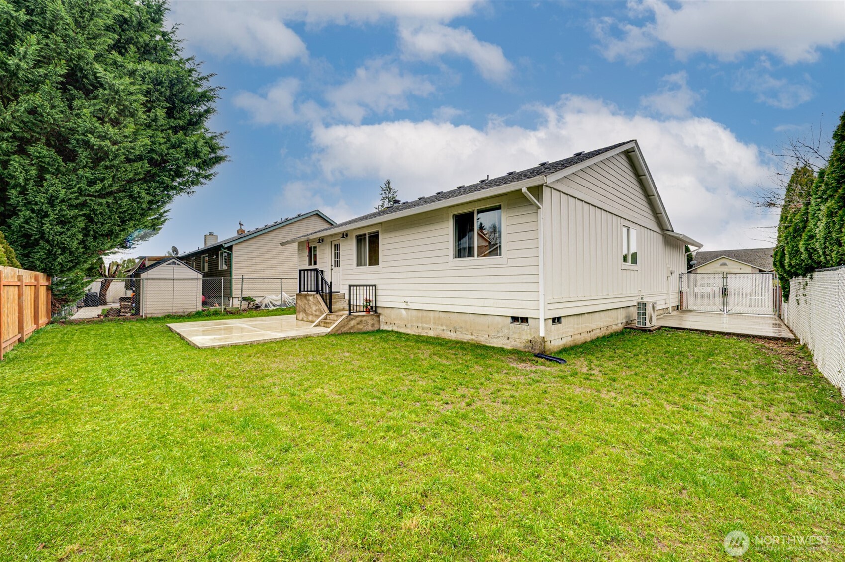 2065 Cimerron Street , Woodland, WA 98674