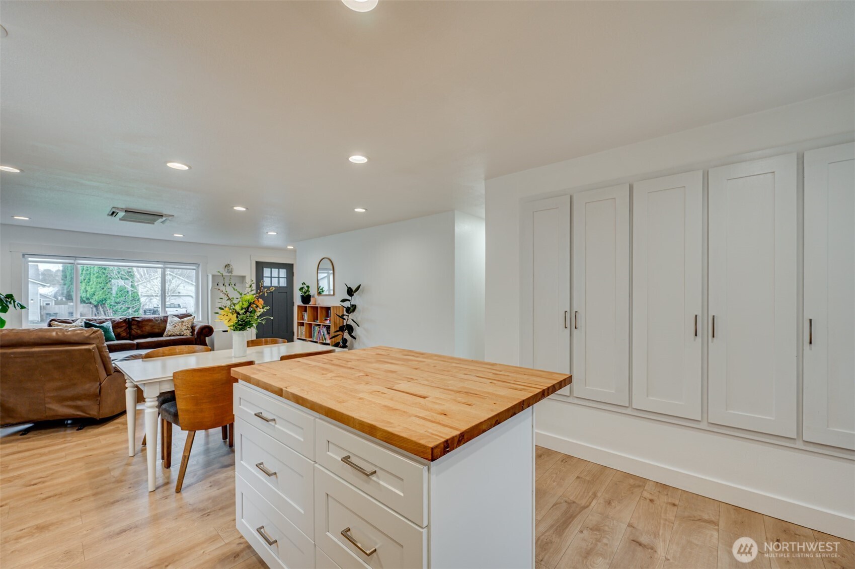 2065 Cimerron Street , Woodland, WA 98674