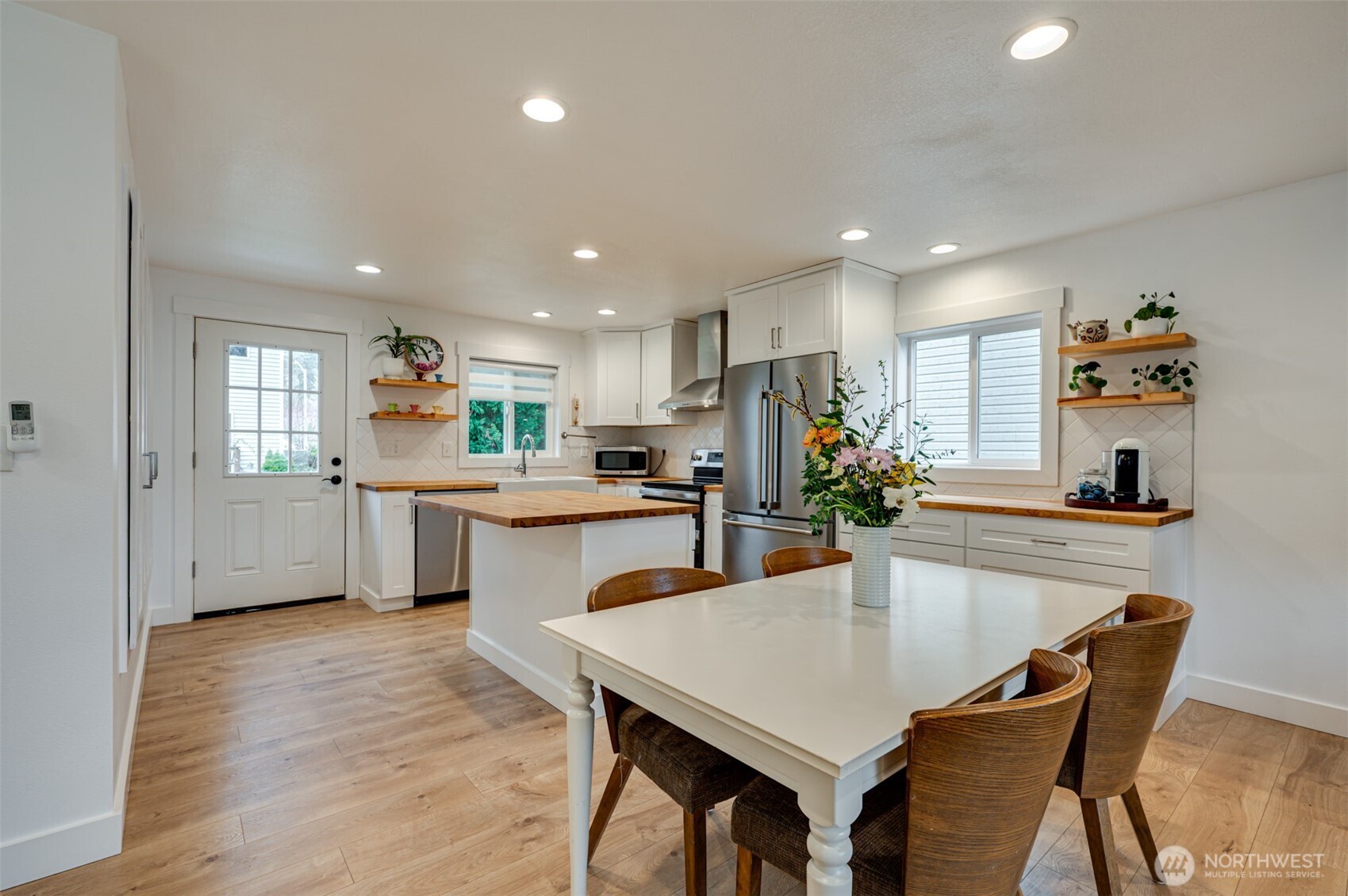 2065 Cimerron Street , Woodland, WA 98674