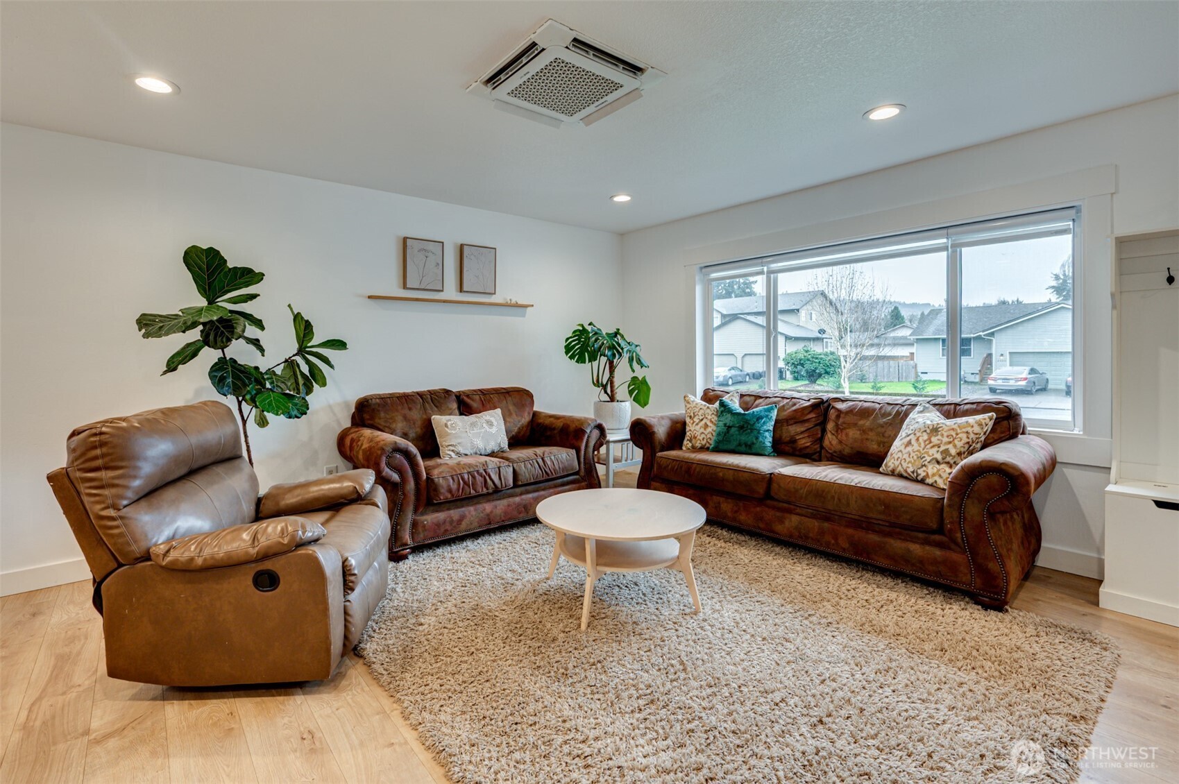 2065 Cimerron Street , Woodland, WA 98674