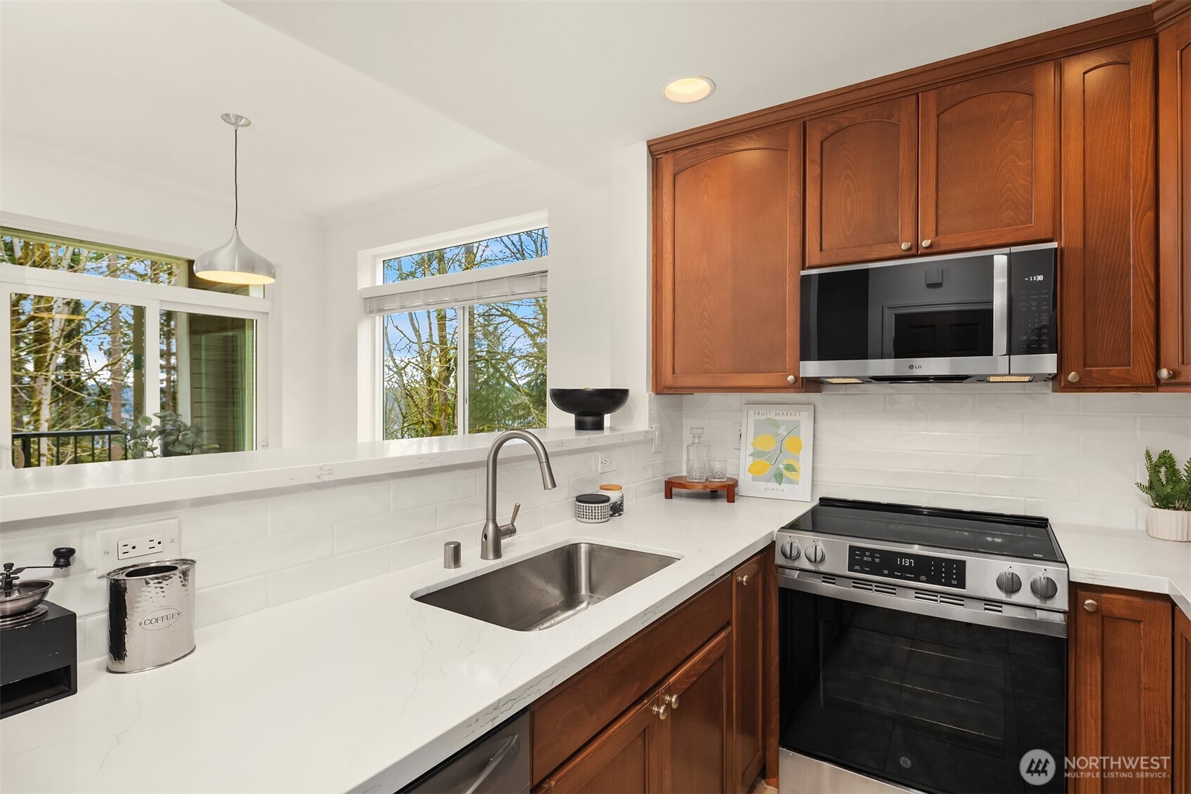 5000 NW Village Park Drive #G242, Issaquah, WA 98027