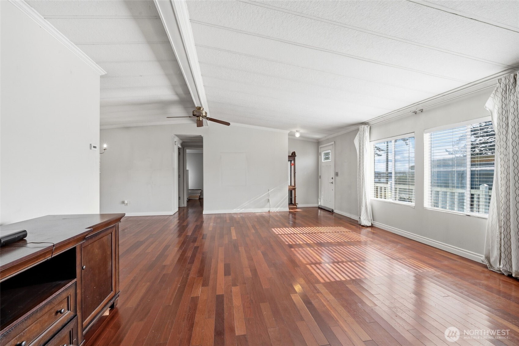 30901 State Route 20 #B5, Oak Harbor, WA 98277