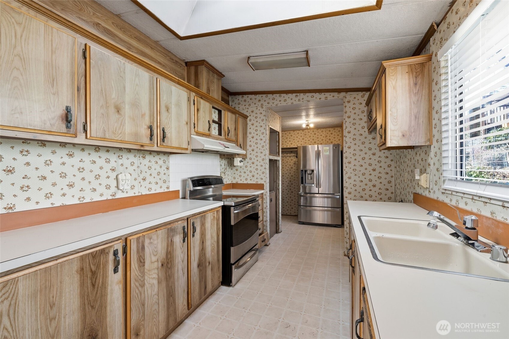 30901 State Route 20 #B5, Oak Harbor, WA 98277