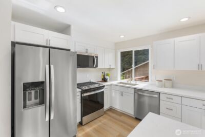 12103 SE 70th Street , Newcastle, WA 98056 - Photo 11