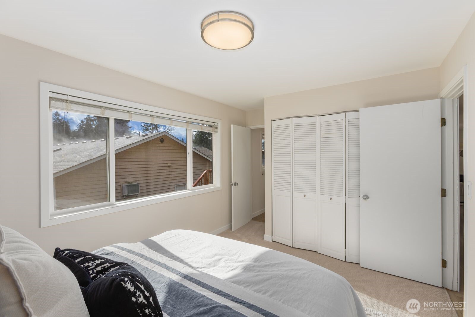 12103 SE 70th Street , Newcastle, WA 98056