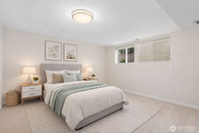 12103 SE 70th Street , Newcastle, WA 98056 - Photo 25