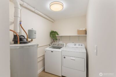 12103 SE 70th Street , Newcastle, WA 98056 - Photo 29