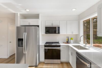 12103 SE 70th Street , Newcastle, WA 98056 - Photo 10