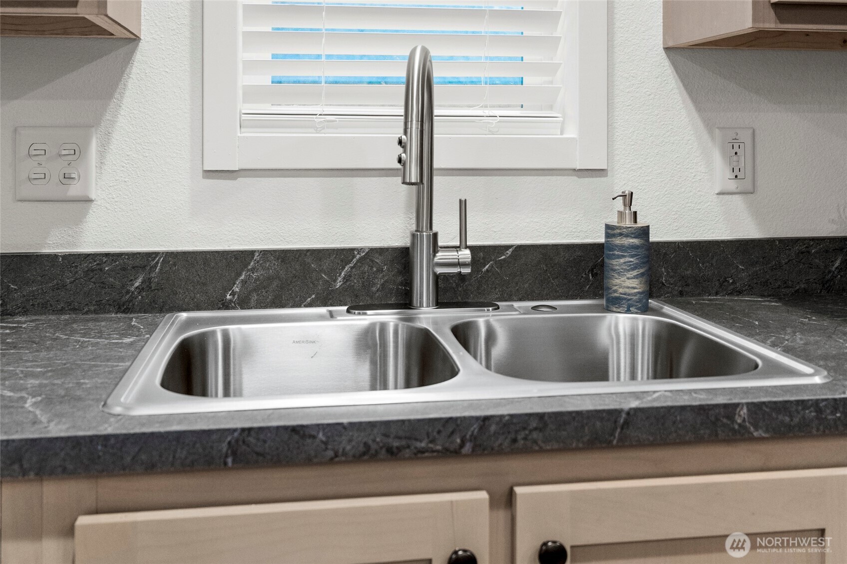 9617 Old Highway 99 SE, Olympia, WA 98501