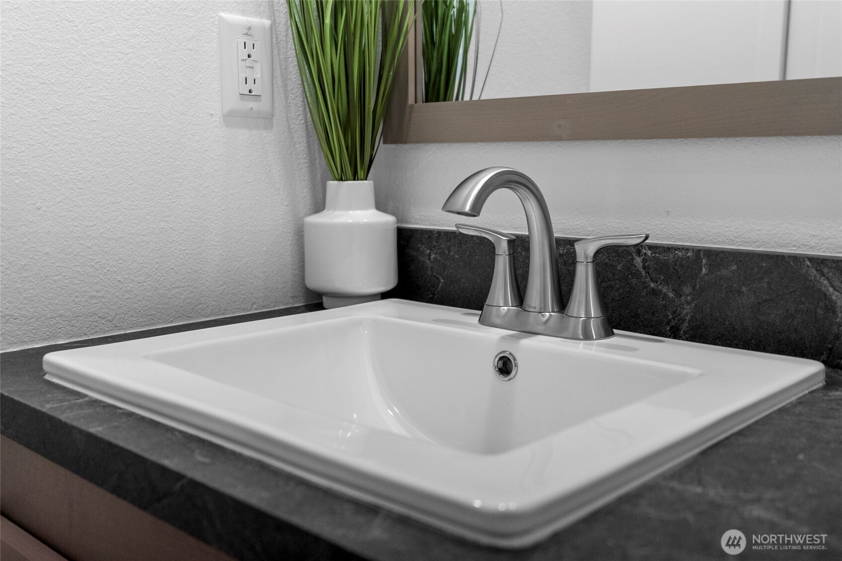 9617 Old Highway 99 SE, Olympia, WA 98501