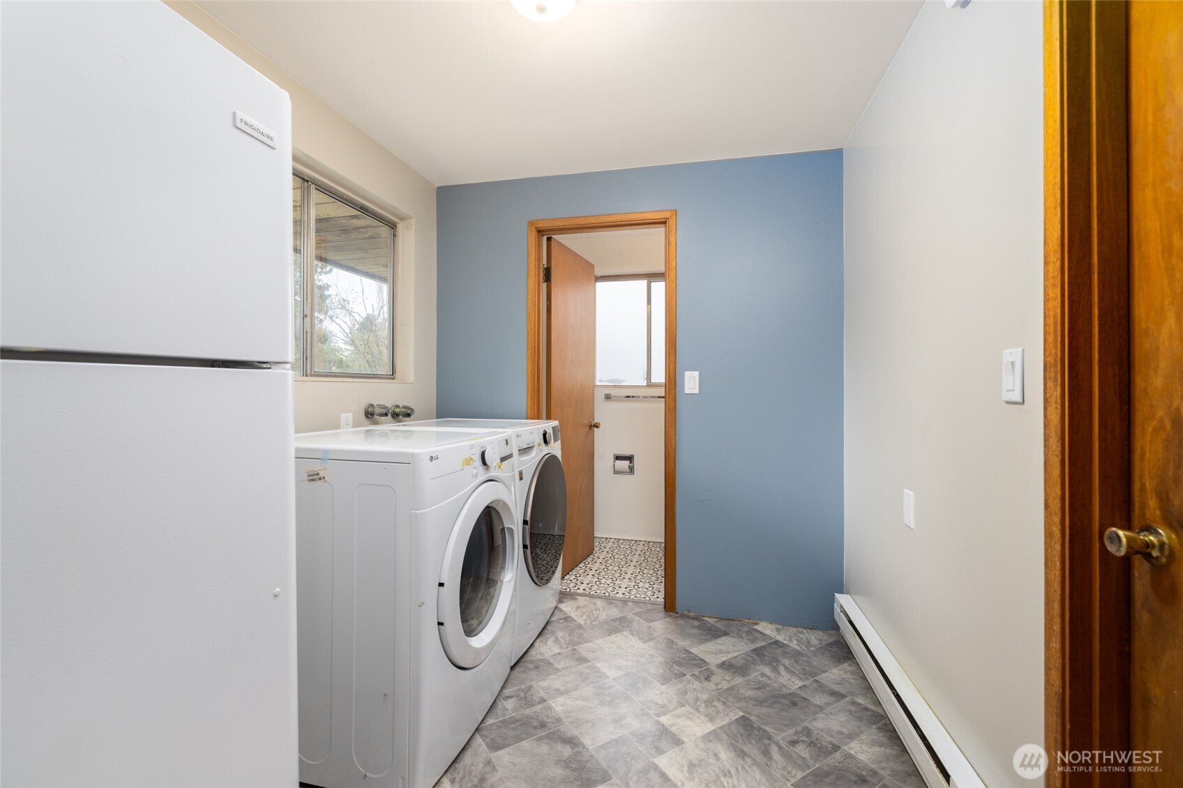 901 13th Street , Snohomish, WA 98290-1841