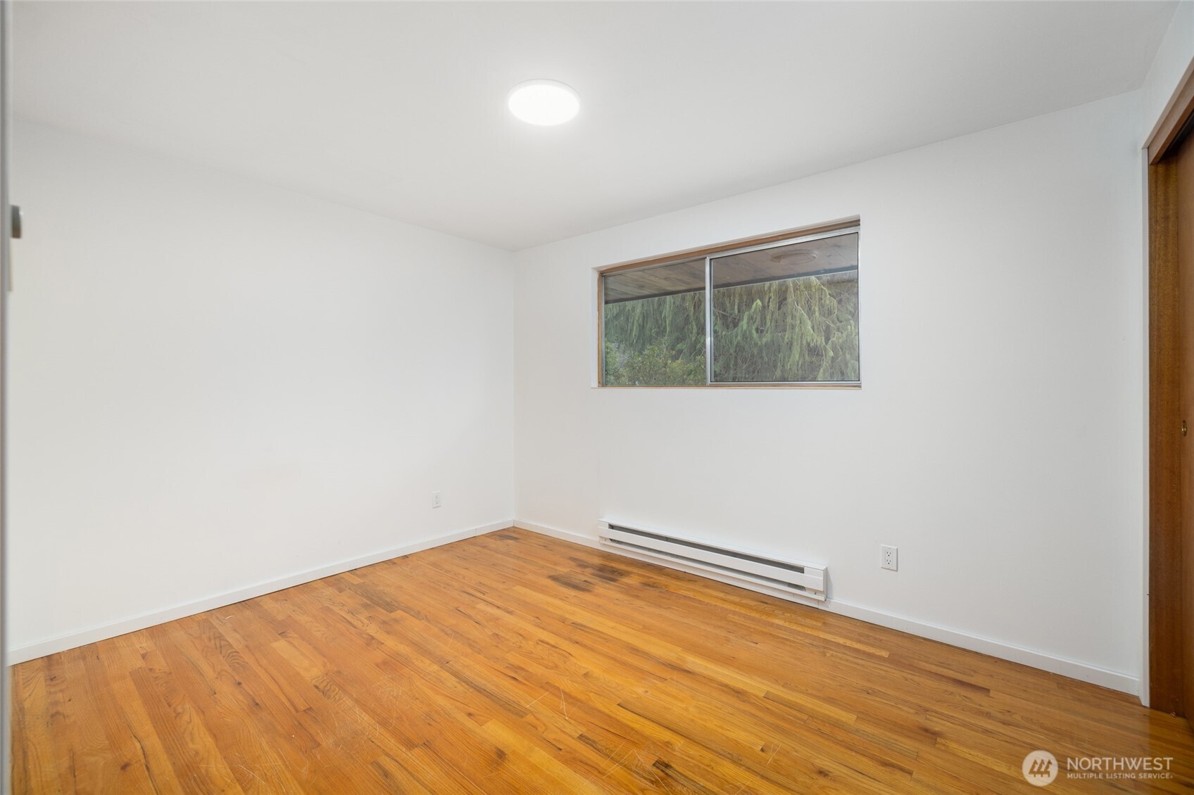 901 13th Street , Snohomish, WA 98290-1841