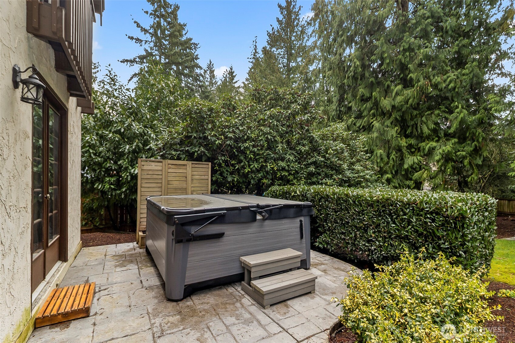 16719 1st Avenue SE, Bothell, WA 98012