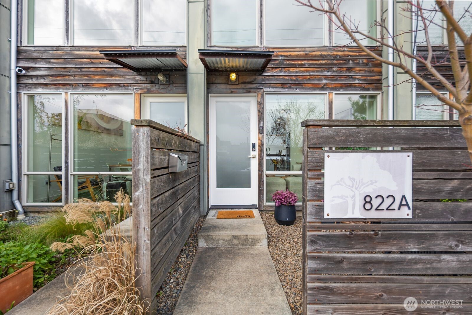 822 NW 49th Street #A, Seattle, WA 98107