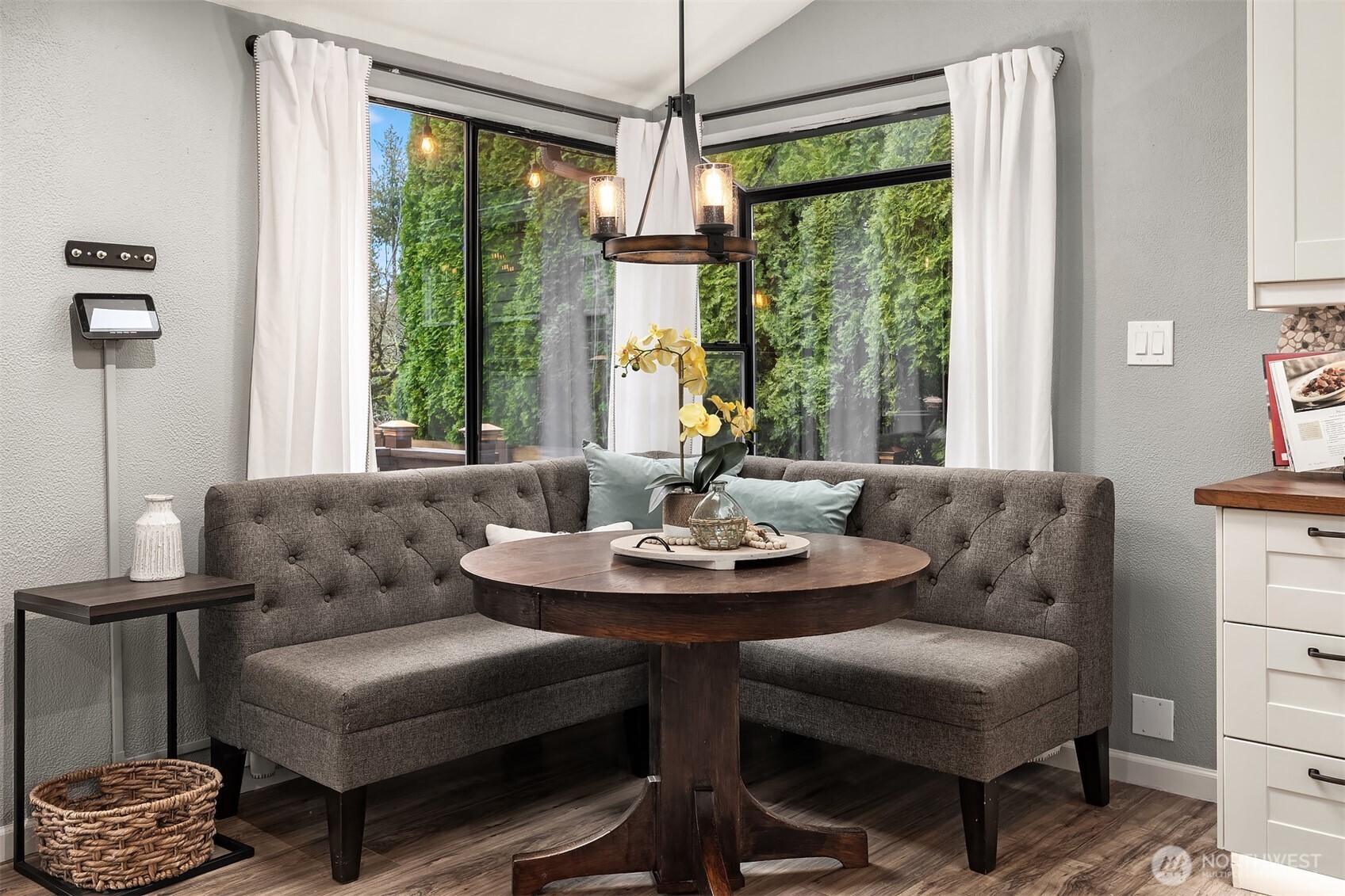 29820 224th Avenue SE, Black Diamond, WA 98010