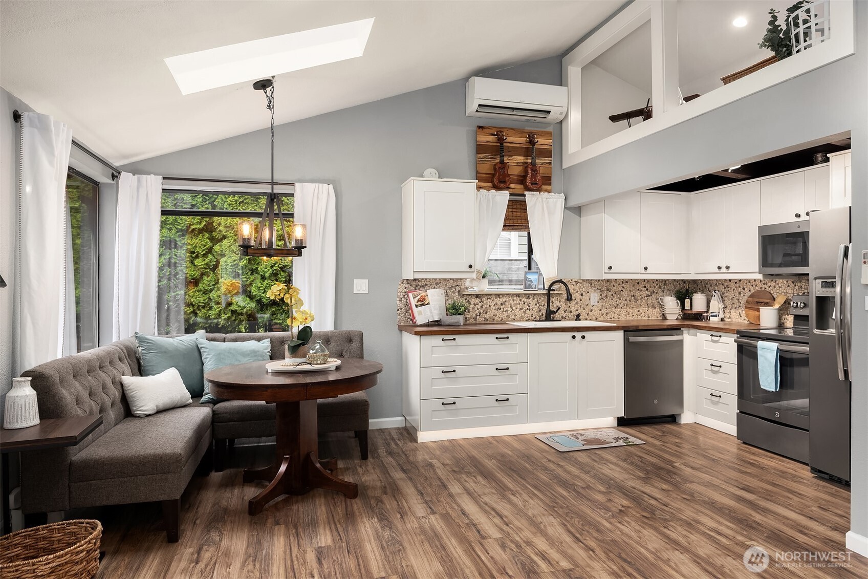 29820 224th Avenue SE, Black Diamond, WA 98010