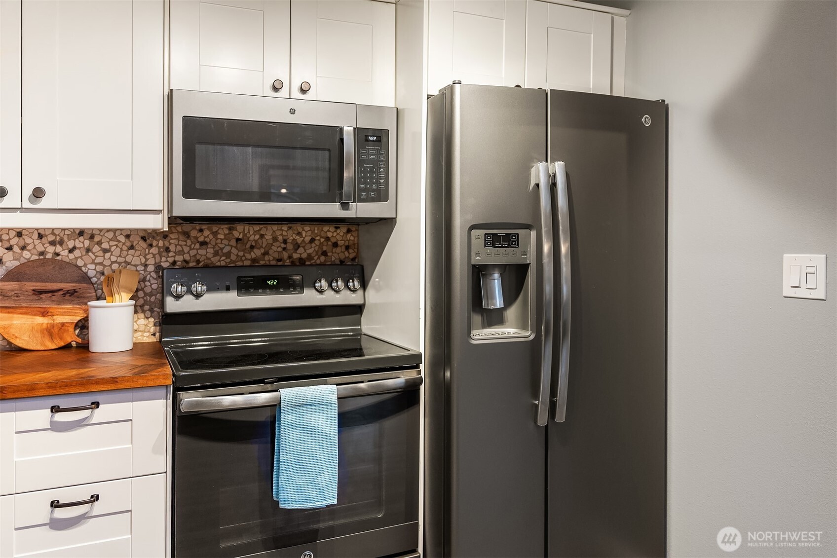 29820 224th Avenue SE, Black Diamond, WA 98010